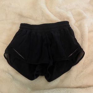 navy lulu lemon hotty  hot shorts